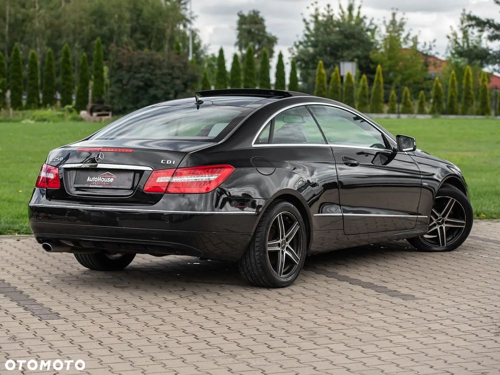 Mercedes-Benz Klasa E 250 CDI 4-Matic BlueEff - 12