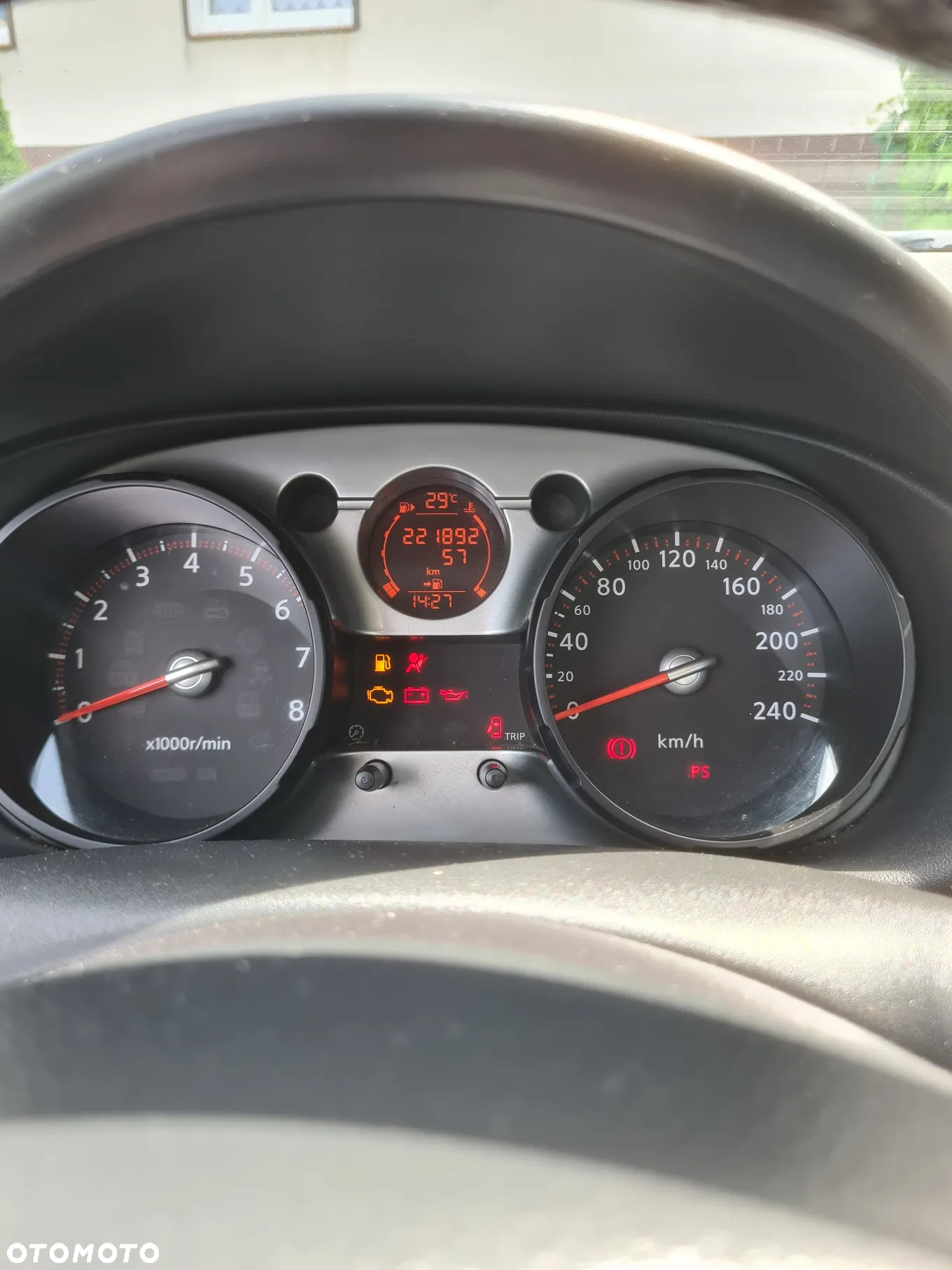 Nissan Qashqai - 10