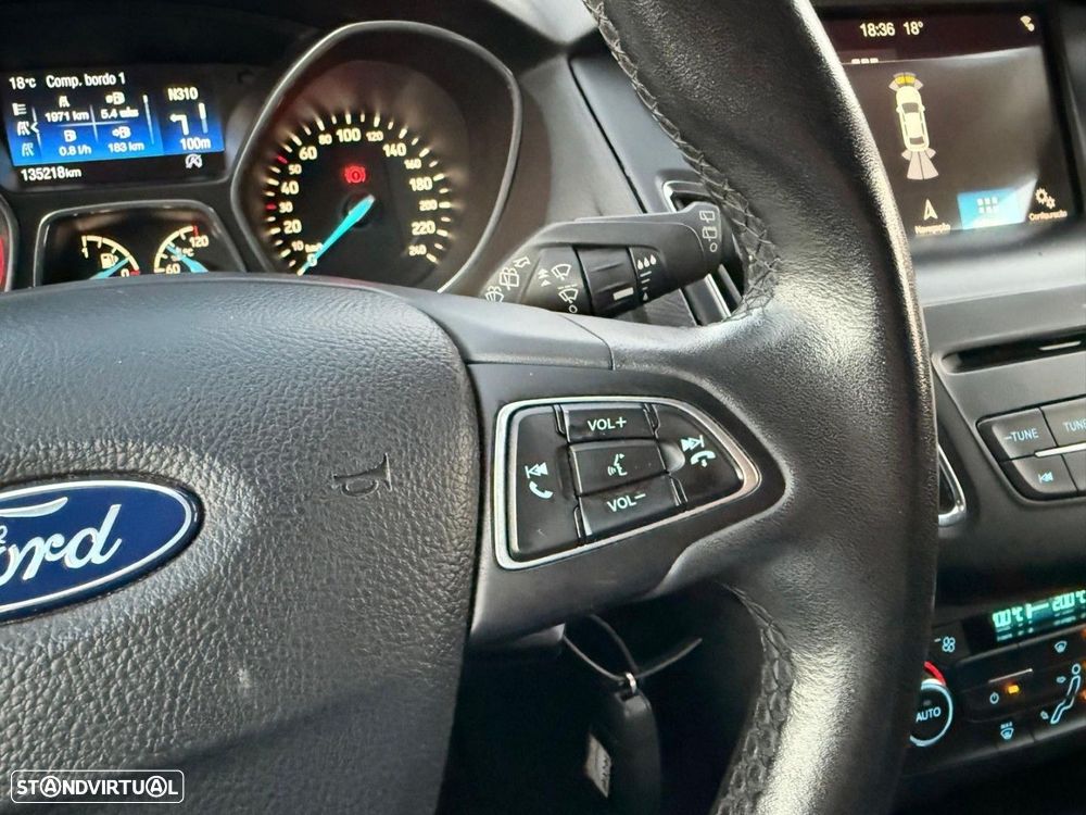 Ford Focus 1.5 TDCi EcoBlue Titanium - 32
