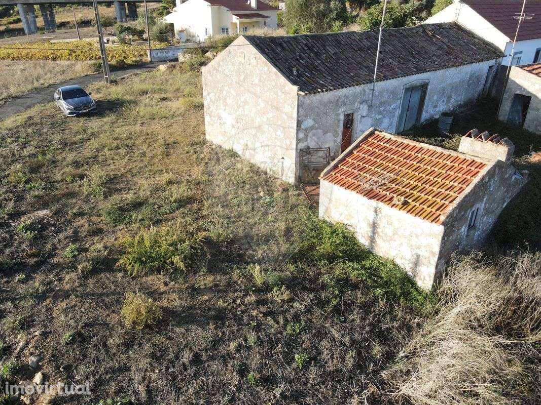 Moradia T2 para venda - Grande imagem: 2/3