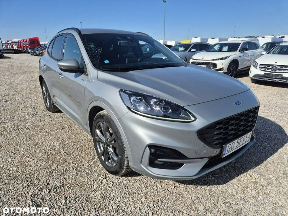 Ford Kuga - 1
