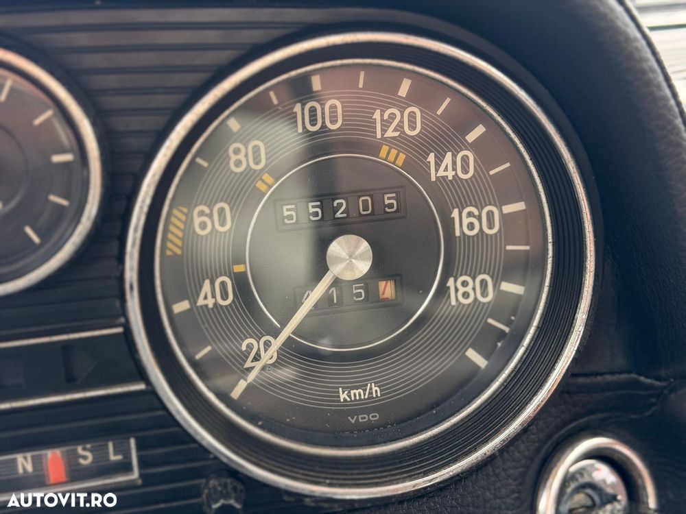 Mercedes-Benz W115 - 26
