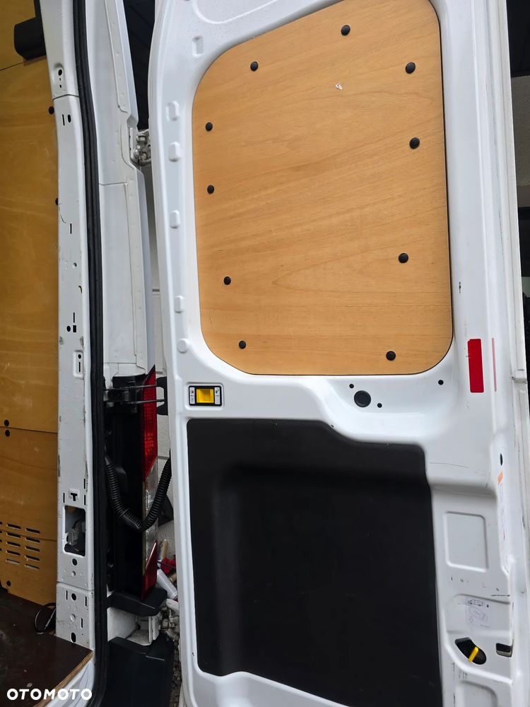 Ford Transit - 14