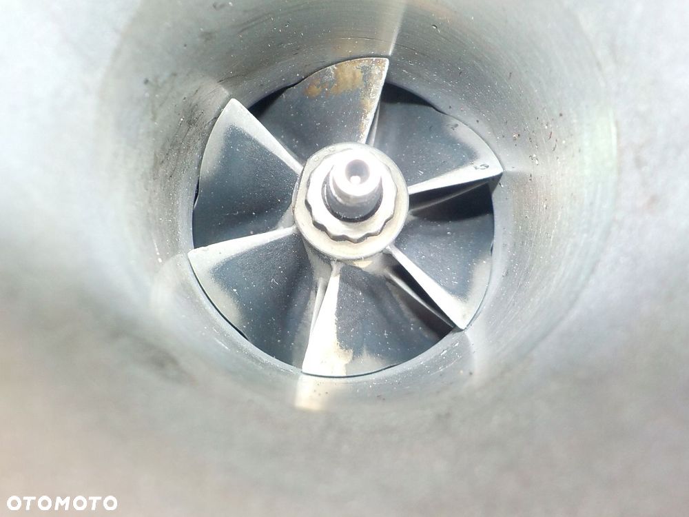 RENAULT SCENIC II TURBOSPRĘŻARKA TURBINA H8200398585 - 3