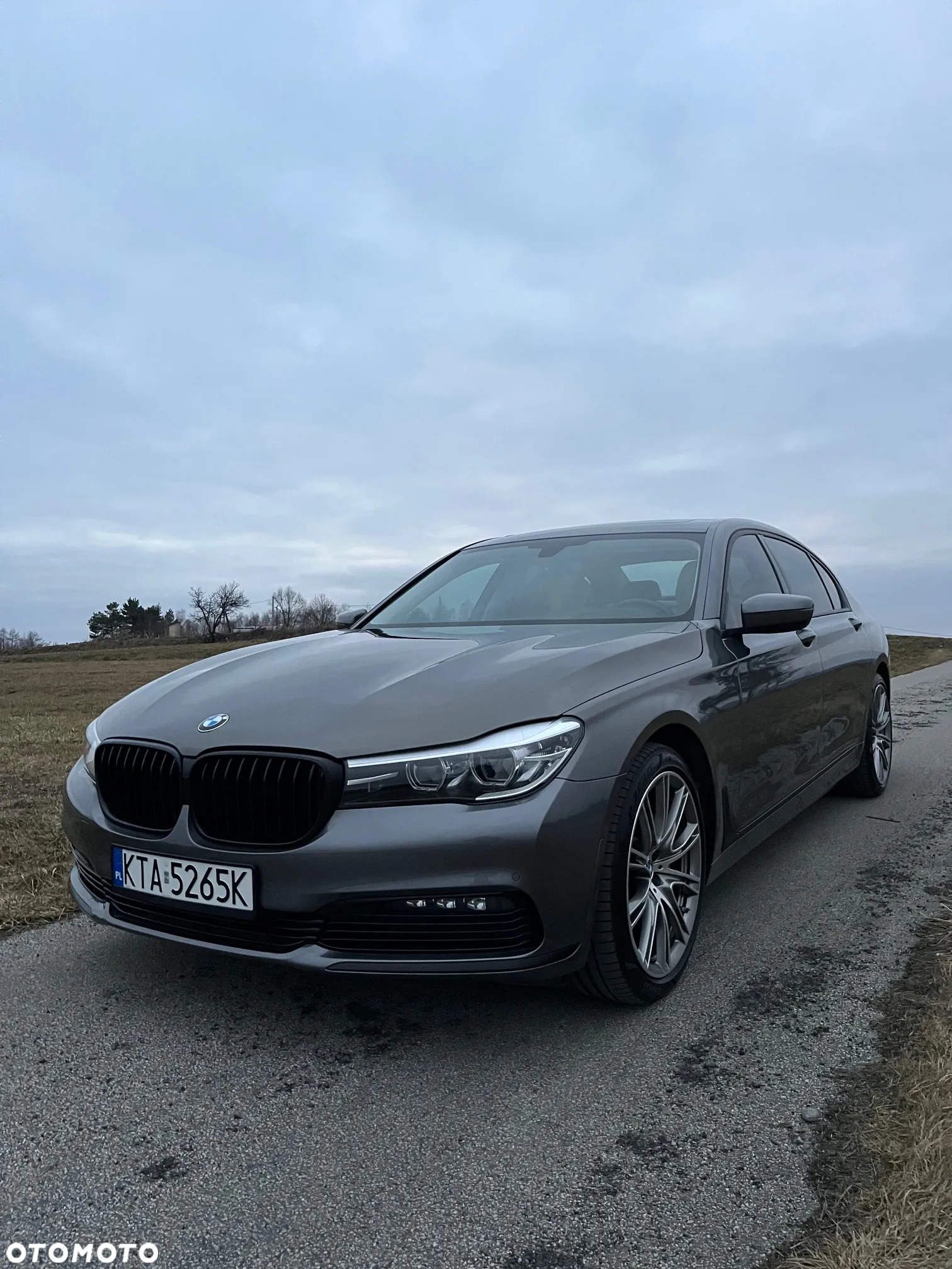 BMW Seria 7 740Li - 9
