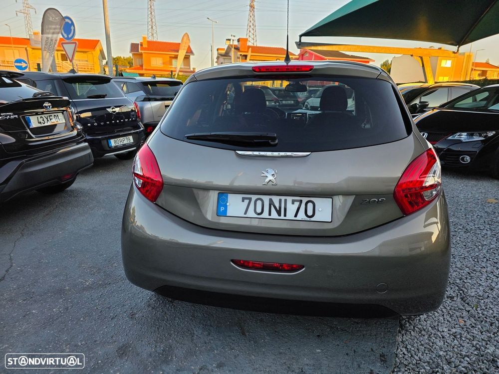 Peugeot 208 1.2 VTi Active - 5