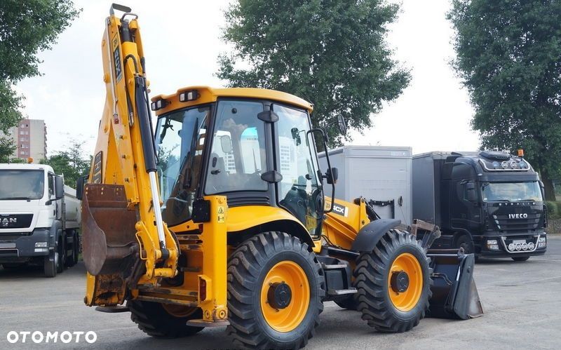 JCB 4CX - 4