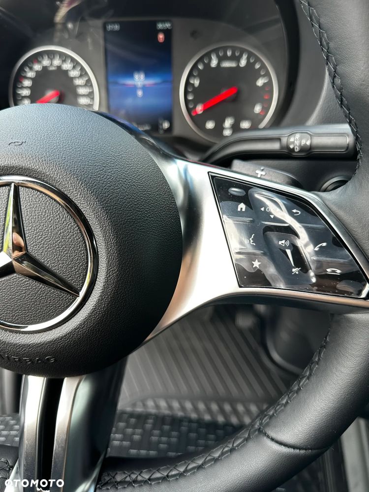 Mercedes-Benz Sprinter - 20