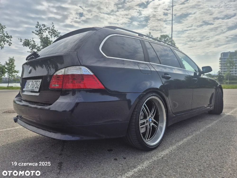 BMW Seria 5 525d Touring - 5