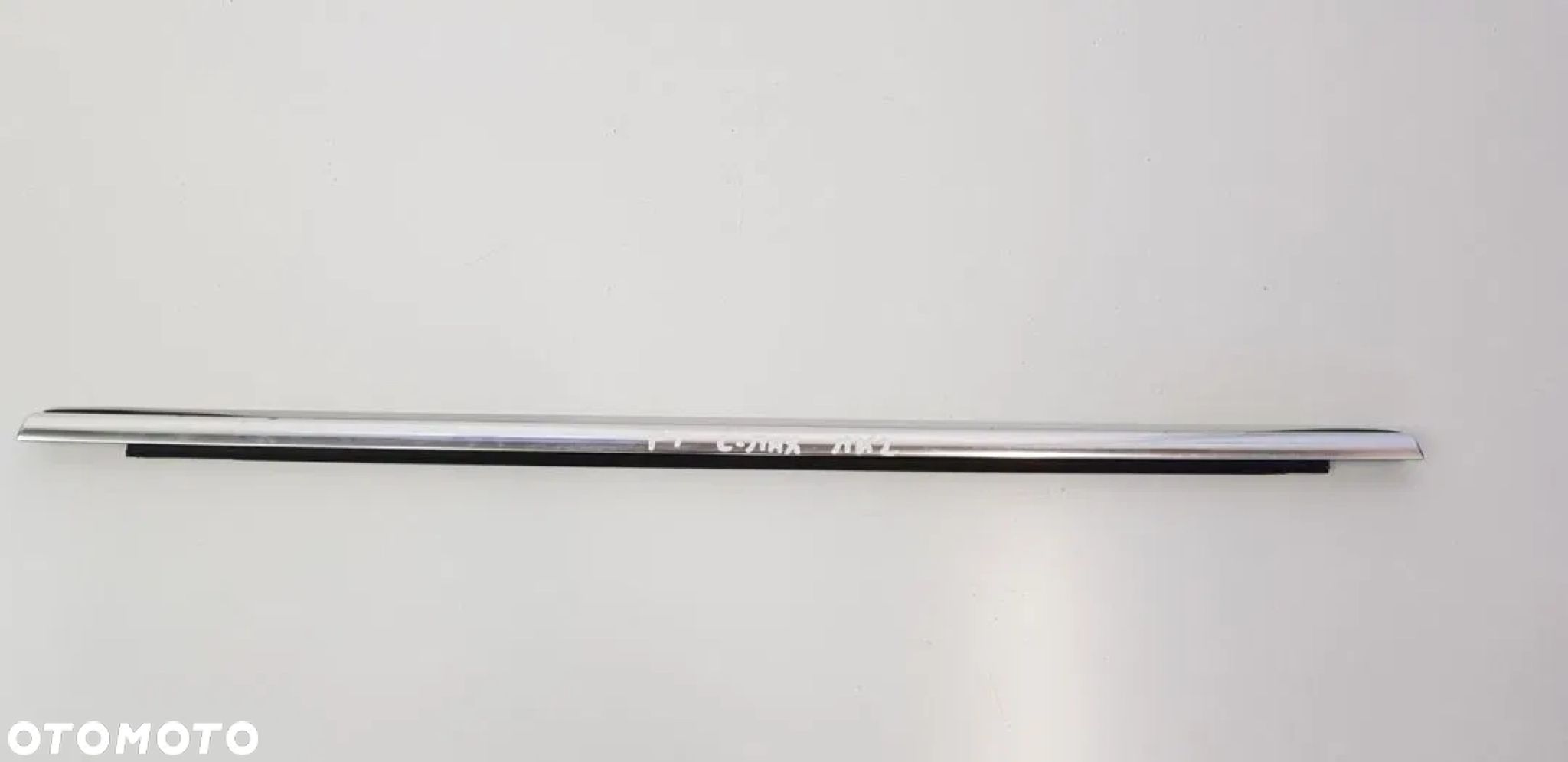 LISTWA ZGARNIAJĄCA CHROM L/P TYŁ FORD C-MAX MK2 - 1