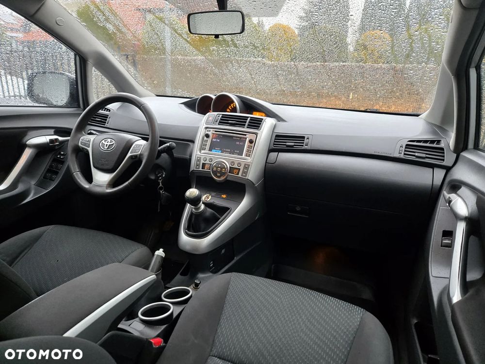 Toyota Verso 2.0 D-4D Executive - 6