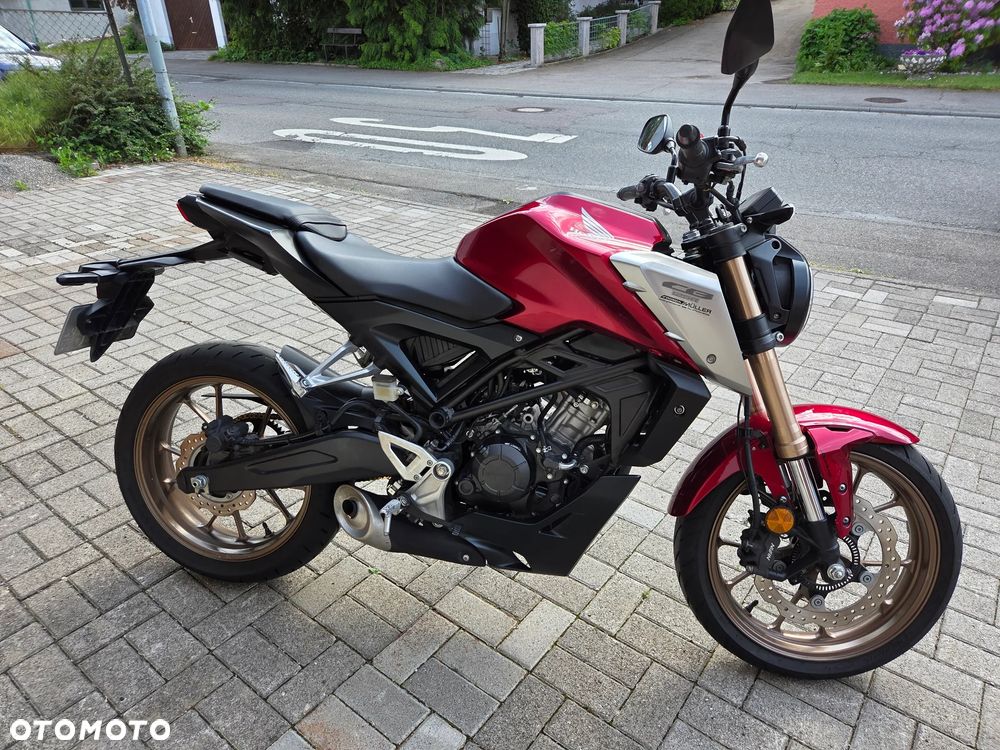 Honda CB - 1