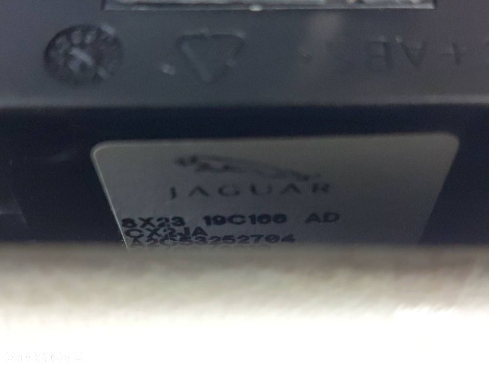 TUNEL ŚRODKOWY PODŁOKIETNIK + LEWAREK ZMIANY BIEGÓW JAGUAR XF X250 EU - 9