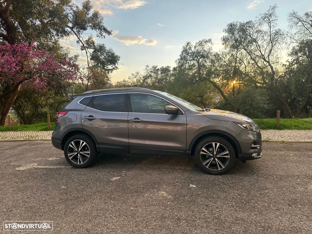 Nissan Qashqai 1.5 dCi N-Connecta - 1