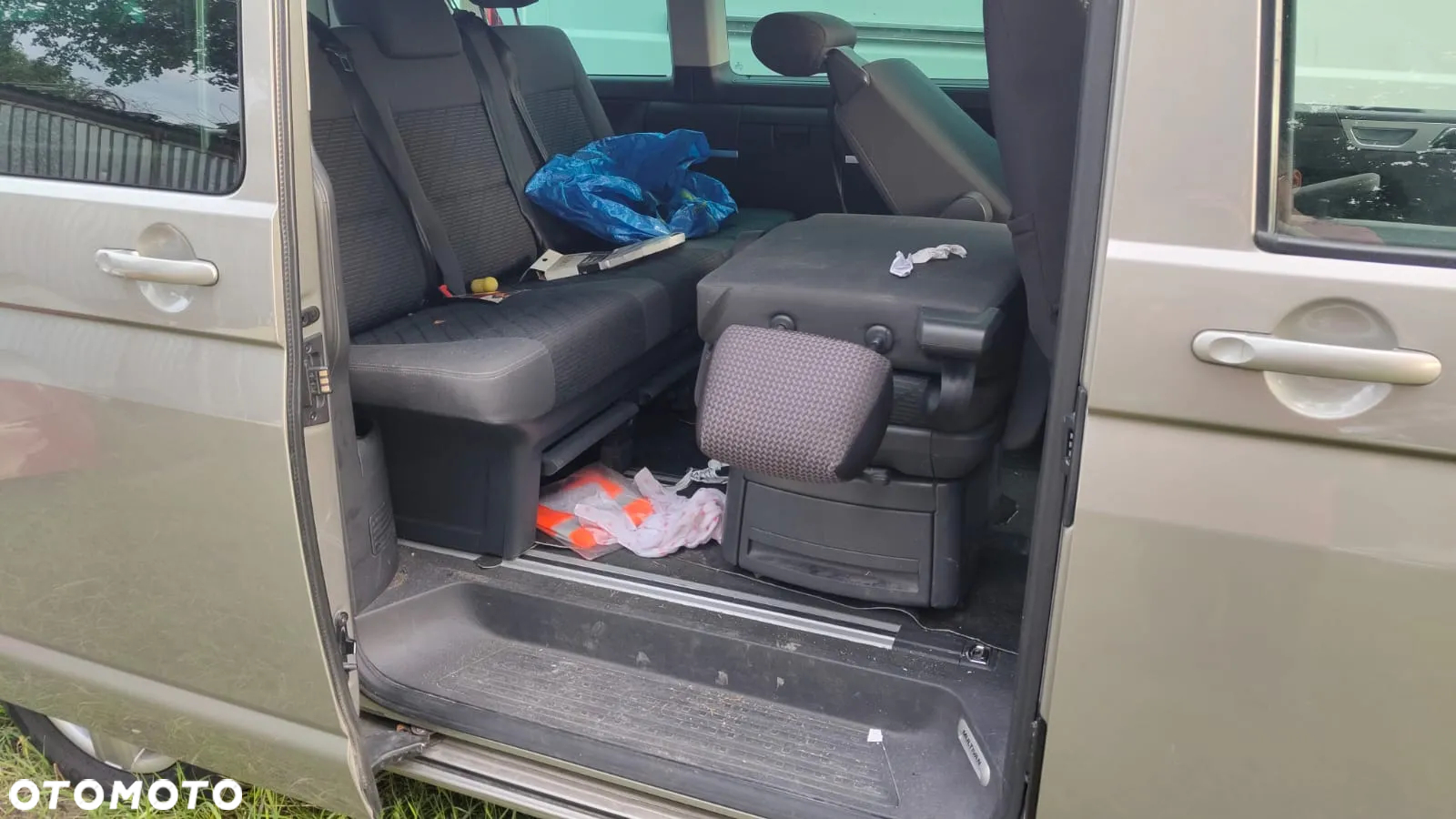 Volkswagen Multivan - 18