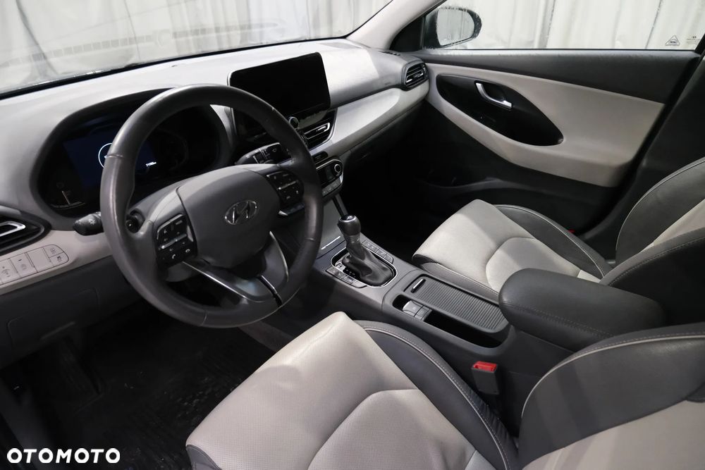 Hyundai i30 1.5 T-GDI 48V Executive DCT - 5