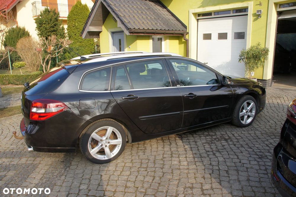 Renault Laguna dCi 150 FAP GT - 4
