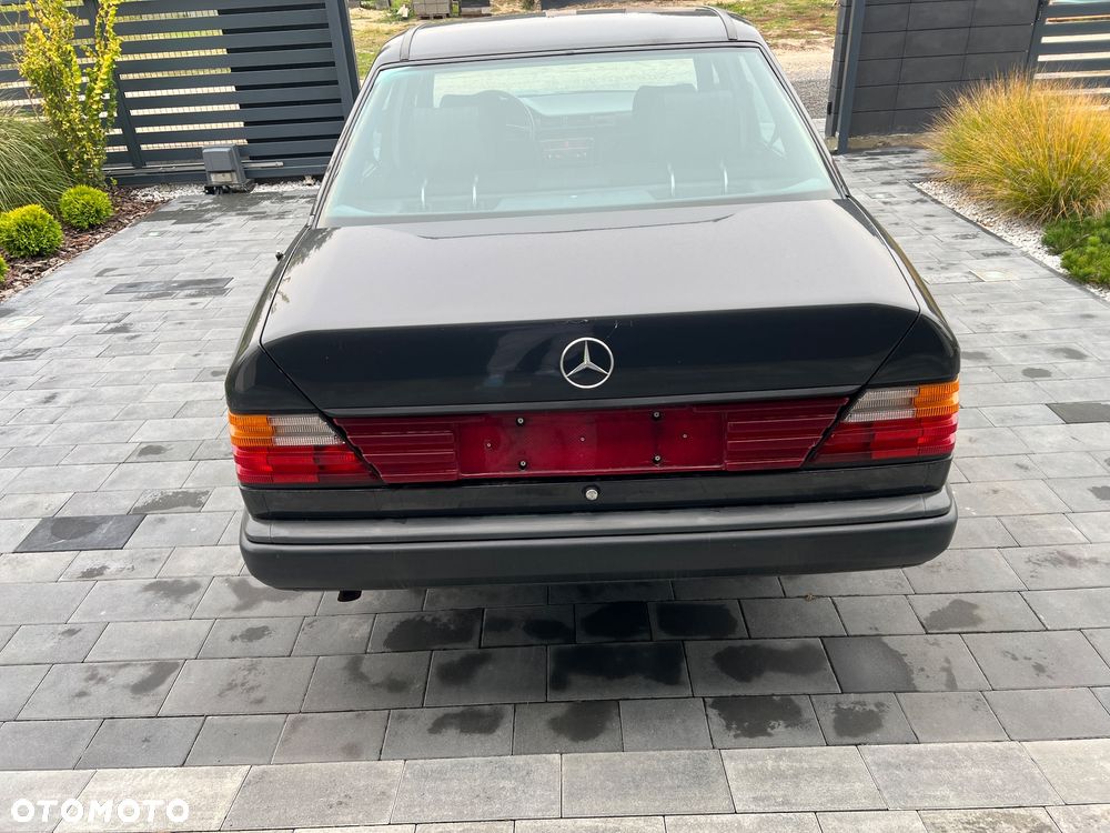 Mercedes-Benz W124 (1984-1993) - 4