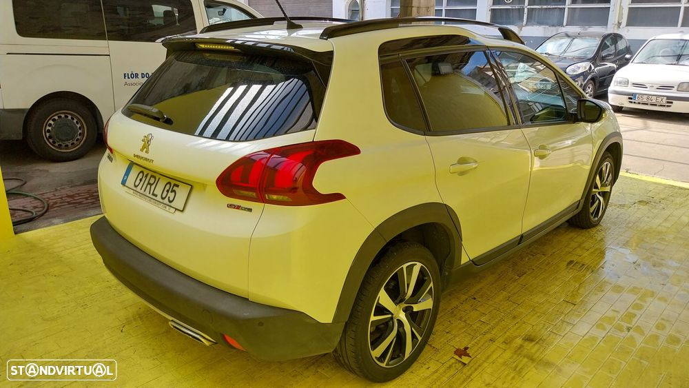 Peugeot 2008 1.2 PureTech GT Line EAT6 - 22