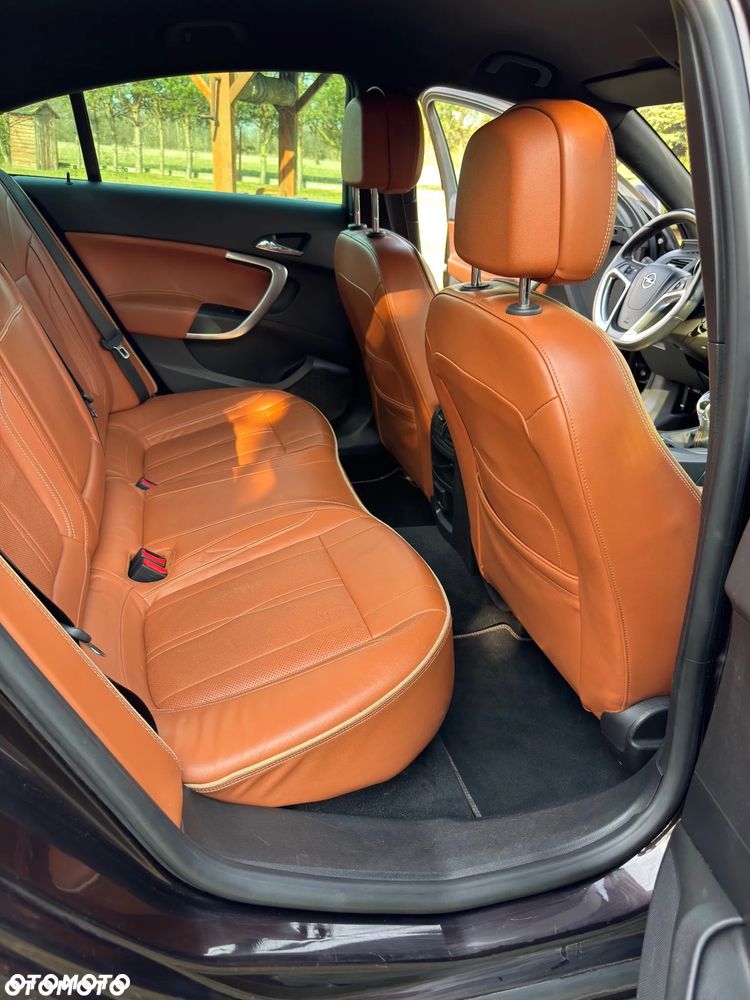 Opel Insignia - 17
