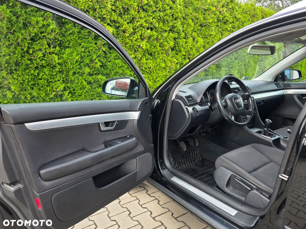 Audi A4 Avant - 15