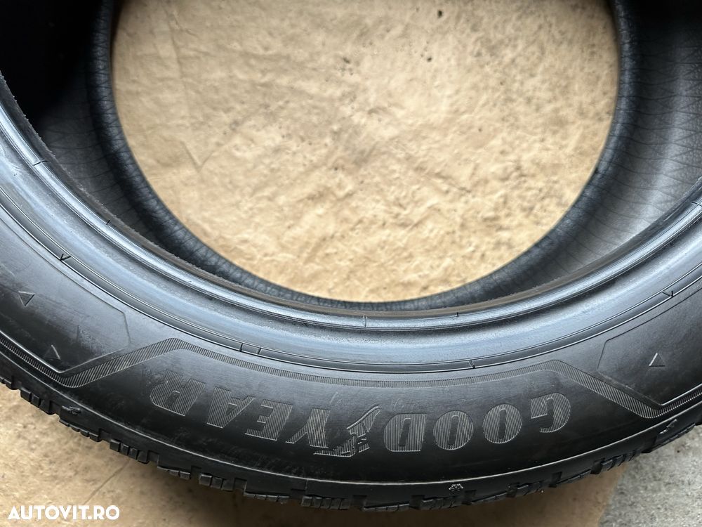 255/45 R19 Goodyear Ultra Grip Performance 3 Dot 3523 - 5