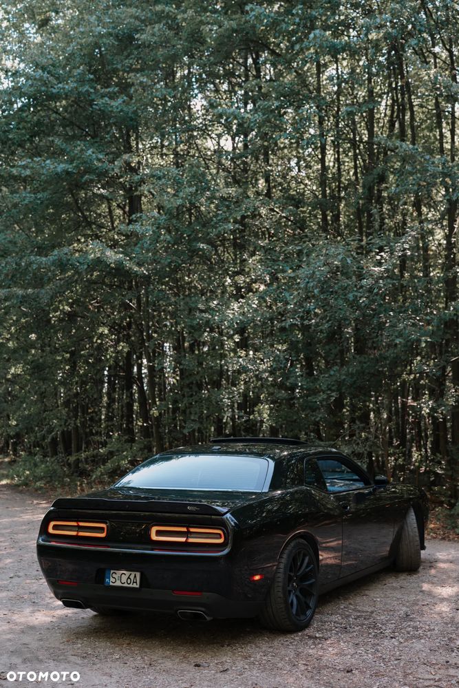 Dodge Challenger - 3