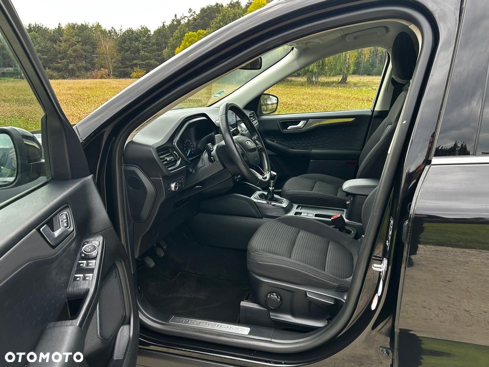 Ford Kuga - 23