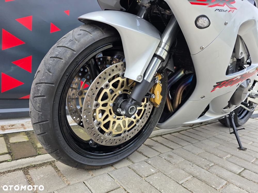 Honda CBR - 13