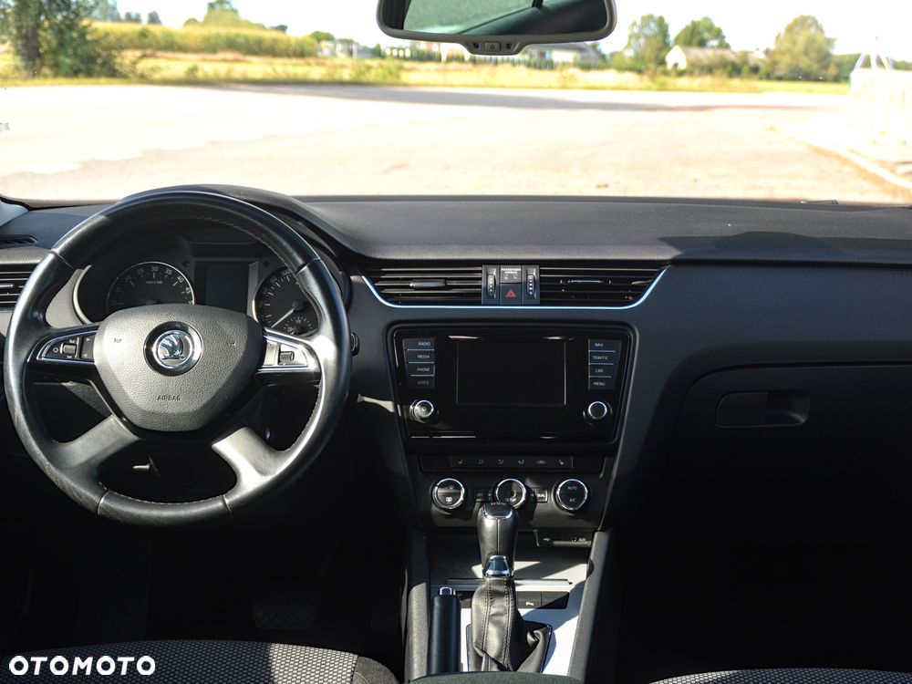 Skoda Octavia 1.6 TDI SCR Ambition DSG - 8