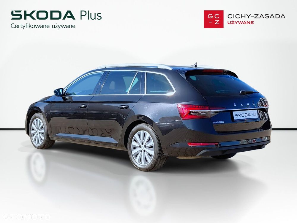Skoda Superb 2.0 TDI SCR Style DSG - 4
