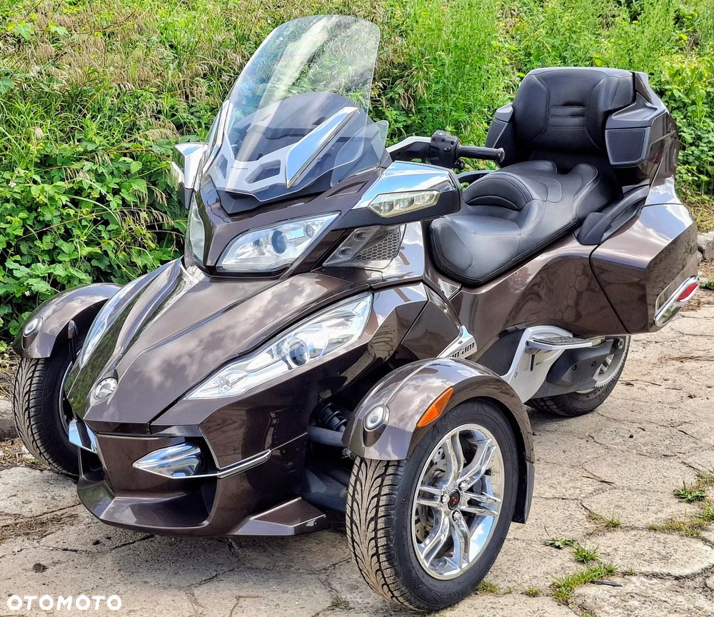 Can-Am Spyder - 11