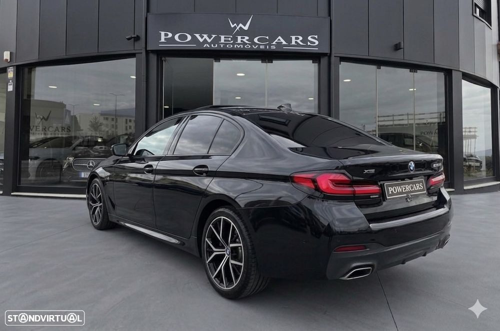 BMW 530 e Pack Desportivo M - 15