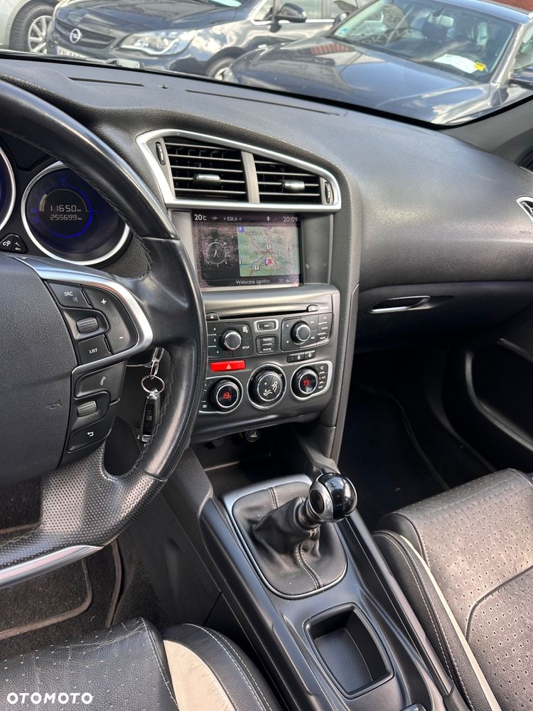 Citroën DS4 HDi 165 Pure Pearl - 11