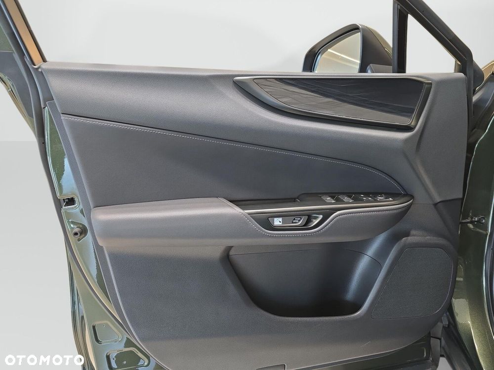Lexus NX - 16
