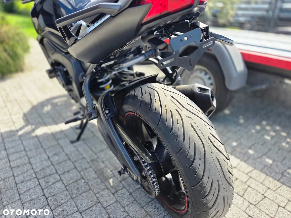 Yamaha XSR - 8