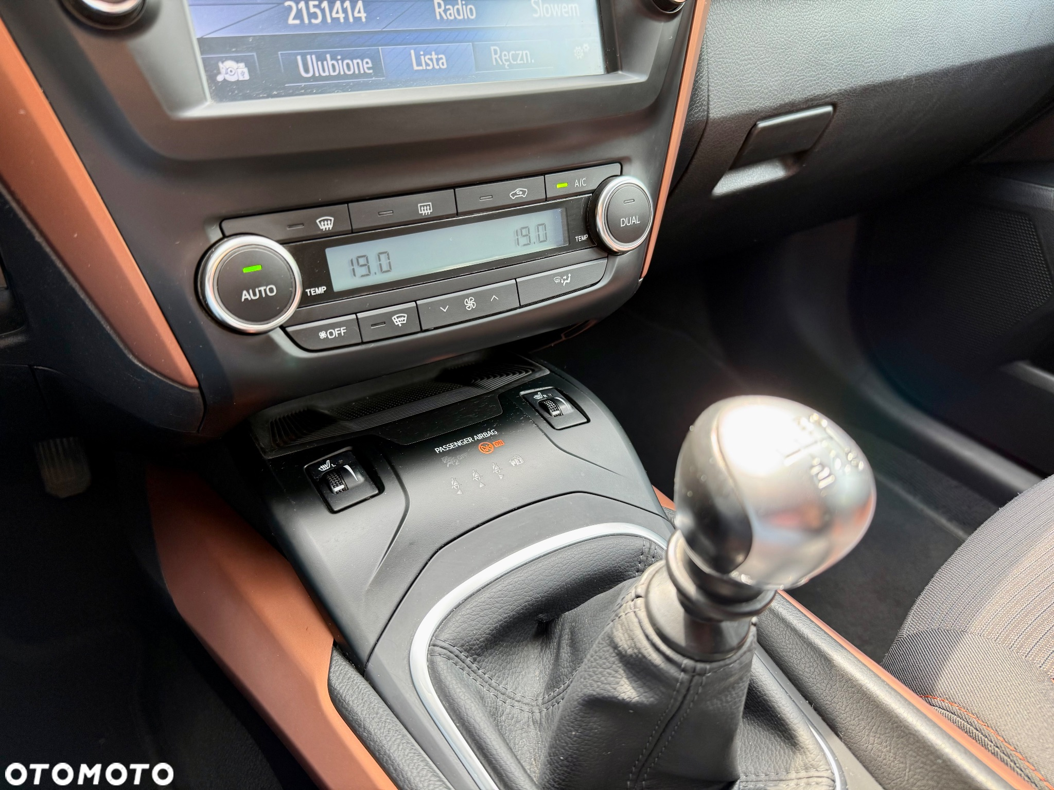 Toyota Avensis - 22