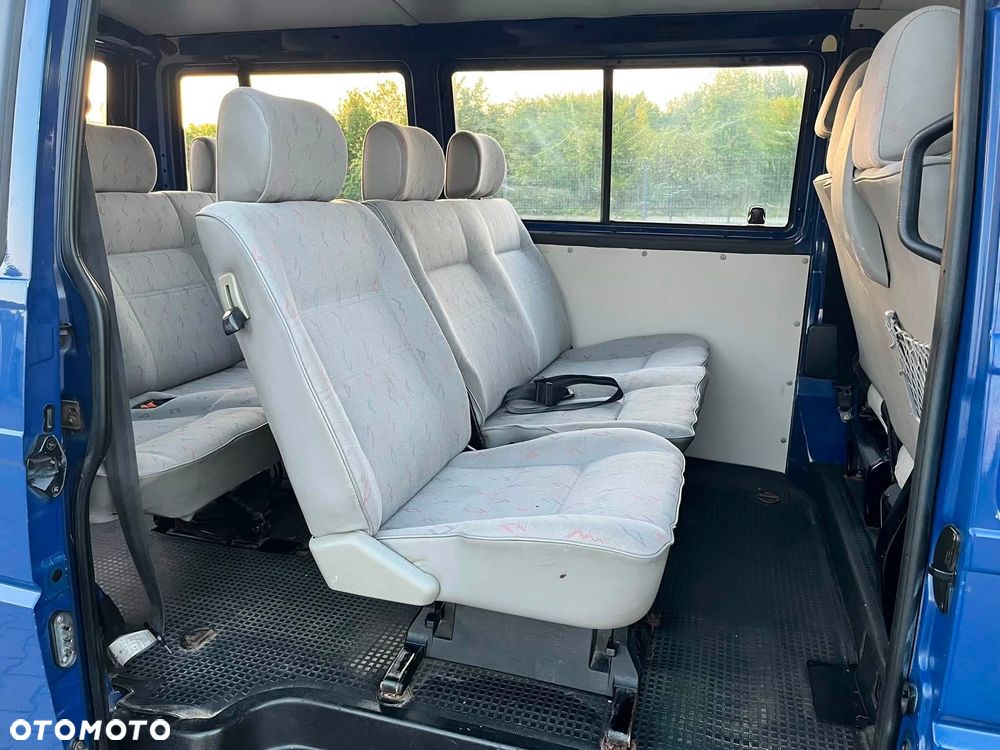 Volkswagen Transporter - 14