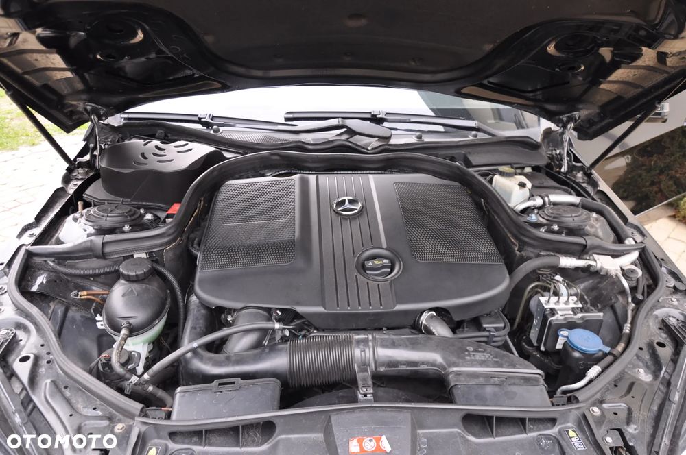 Mercedes-Benz Klasa E 250 CDI DPF BlueEFFICIENCY Automatik Avantgarde - 29