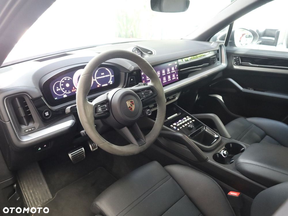 Porsche Cayenne - 8