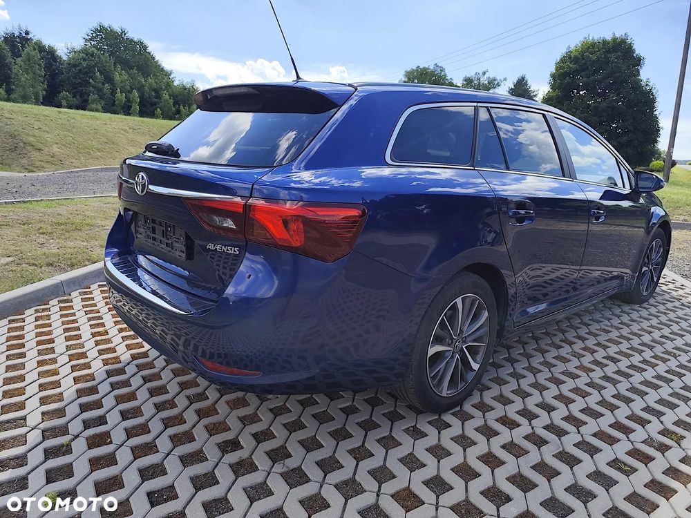 Toyota Avensis - 14