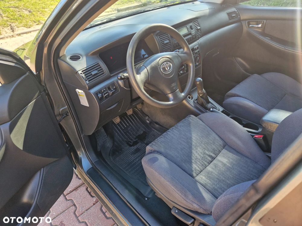 Toyota Corolla 1.6 VVT-i Terra - 5