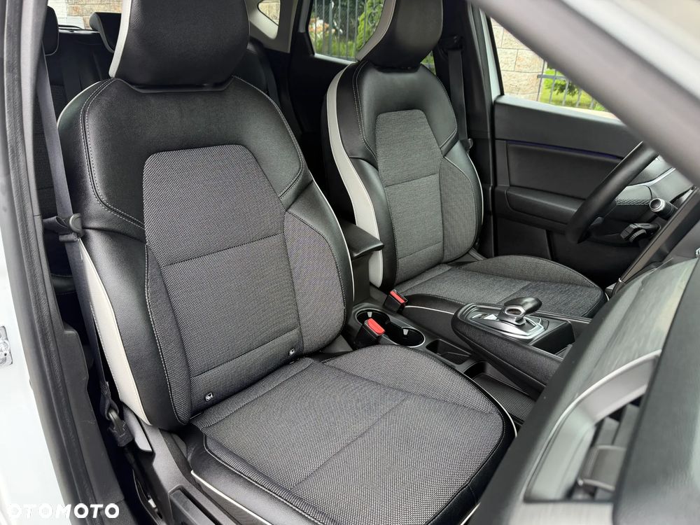 Renault Captur E-TECH 160 INTENS - 5