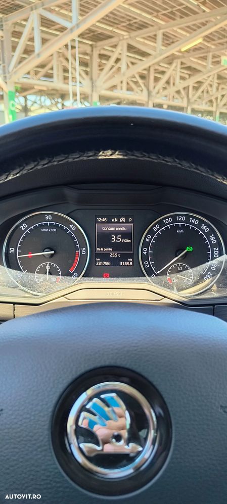 Skoda Superb 2.0 TDI DSG Style - 26