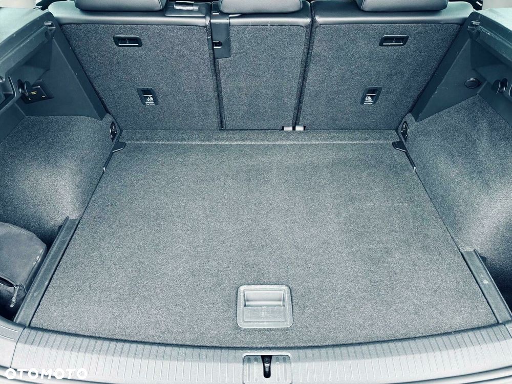 Volkswagen Tiguan 2.0 TDI SCR 4Mot Elegance DSG - 10