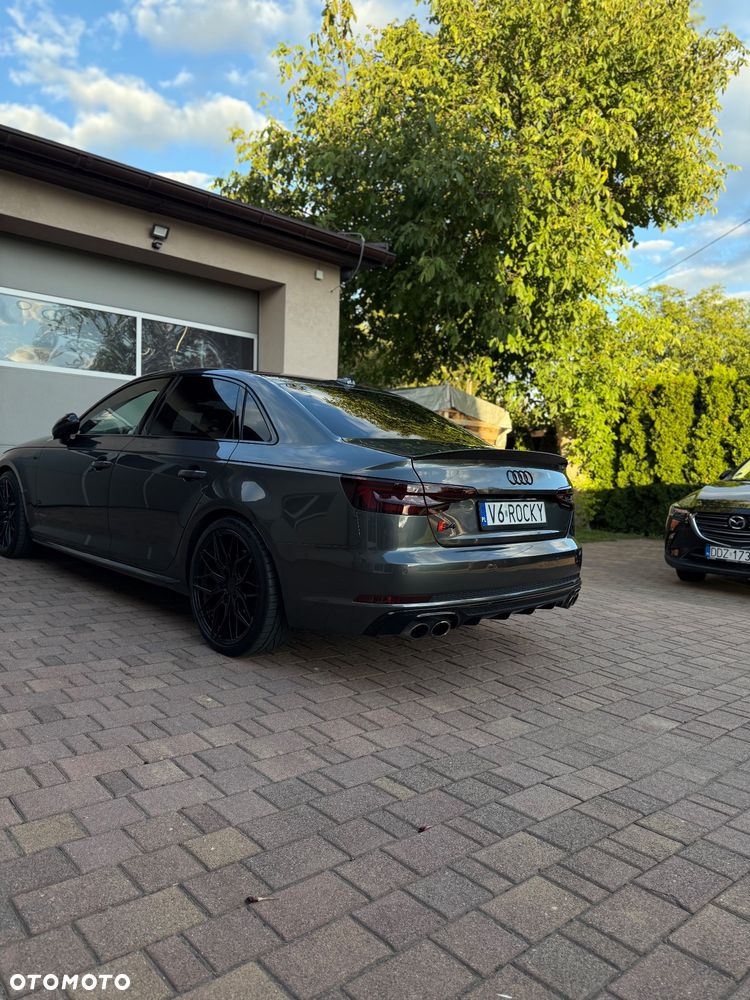 Audi S4 Limousine - 19