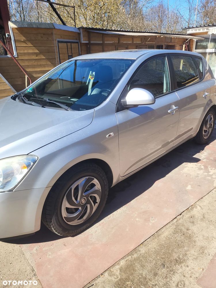 Kia Ceed 1.6 Crdi Comfort - 3