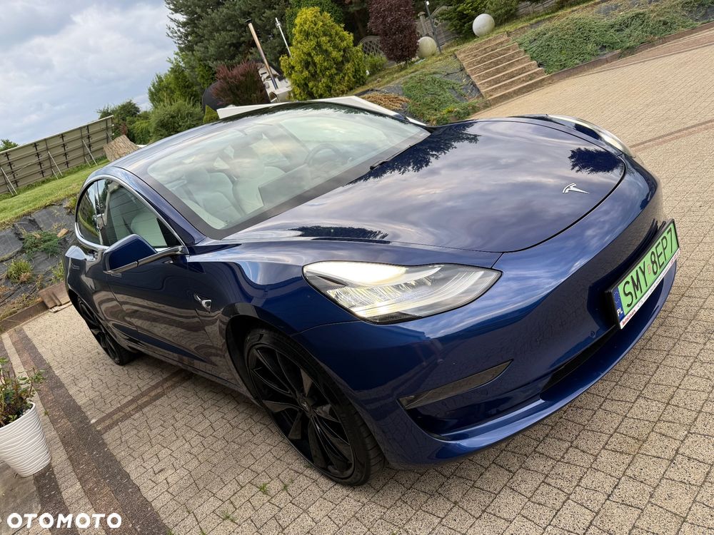 Tesla Model 3 Langstreckenbatterie Allradantrieb Dual Motor Performance - 17