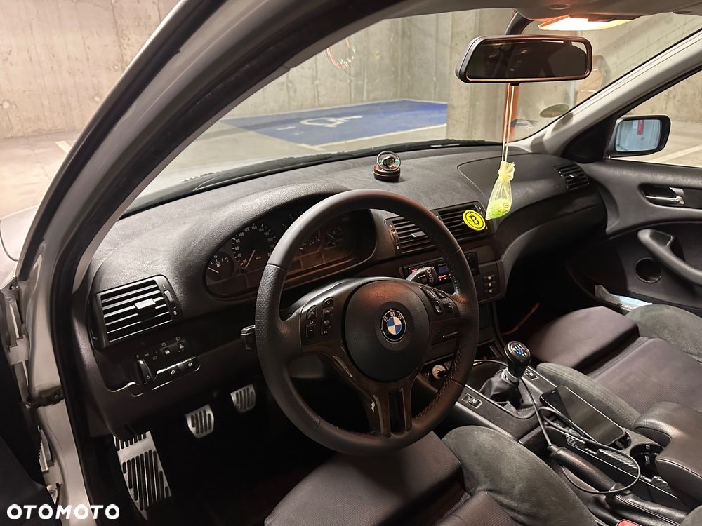 BMW Seria 3 318i - 10