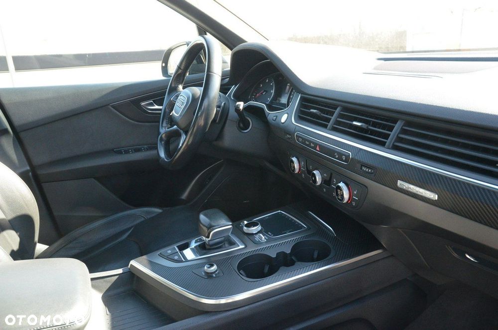 Audi Q7 - 35